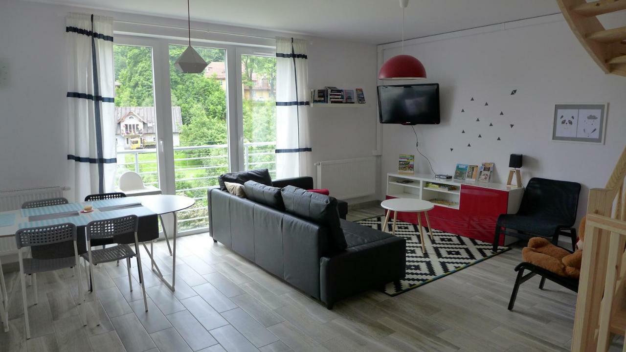 Apartament Rodzinny Plus Mountain Aparts Świeradów-Zdrój Екстериор снимка